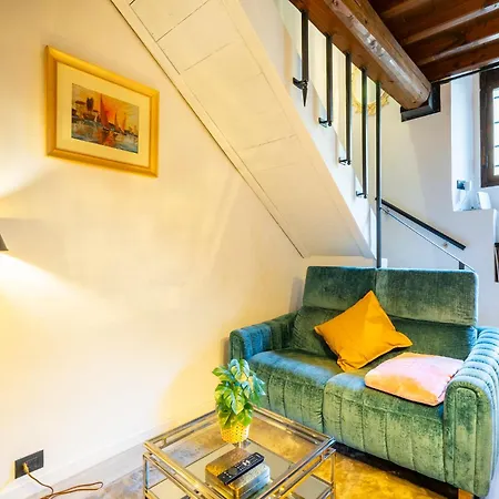 Apartment 500m Ponte Vecchio - Brancacci House New 1br *