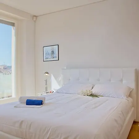 Amazing View Attic * Floransa