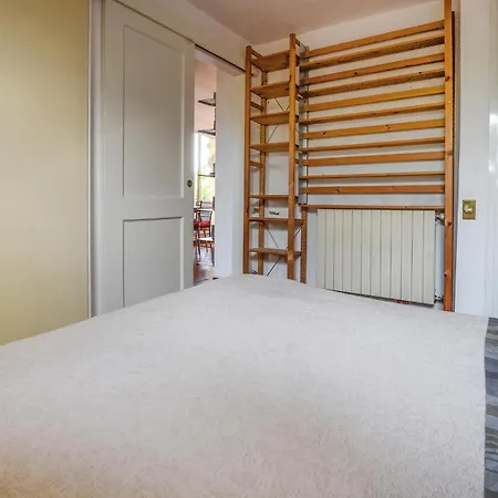 1 Bedroom Lovely In *