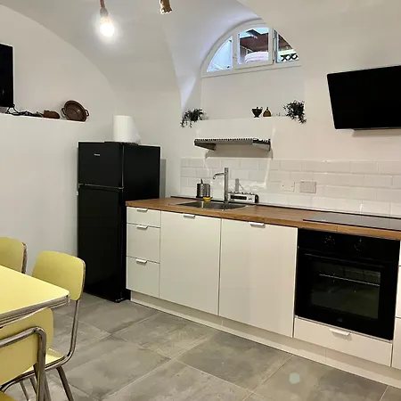 Apartment Underground Florence