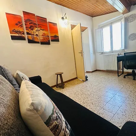 Toselli In Apartment Florence