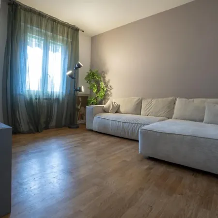 La Via Di Casa *