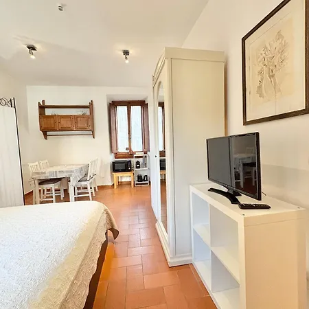 Dalu Lucilla - Private Car Park 15 Minutes To The Center * Florenz