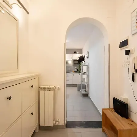 Keys Of Italy - Macci 41 - Sant' Ambrogio One Bedroom Flat Apartment *