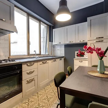 Agnolo 73 I Piano Apartment