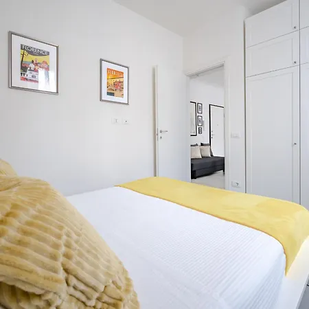 Via Ponte Alle Mosse, 19 - Charming - A Chic, Newly Renovated Near Tram Leopolda, A Few Min From Downtown * Florencie