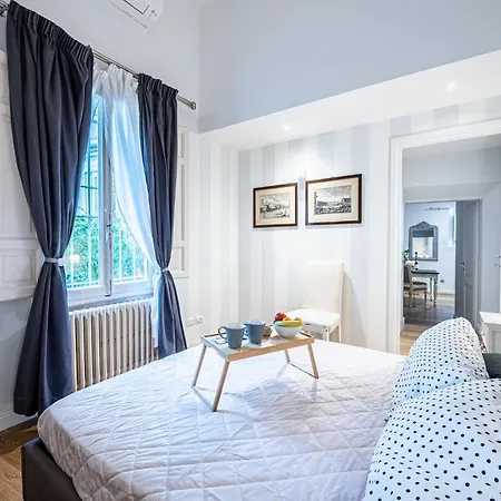 Apartamento Elegante Ai Piedi Di Piazzale Michelangelo Florencia