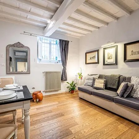 Apartamento Elegante Ai Piedi Di Piazzale Michelangelo Florencia