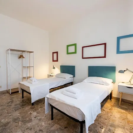 The Luxor - Sanctis * Florence