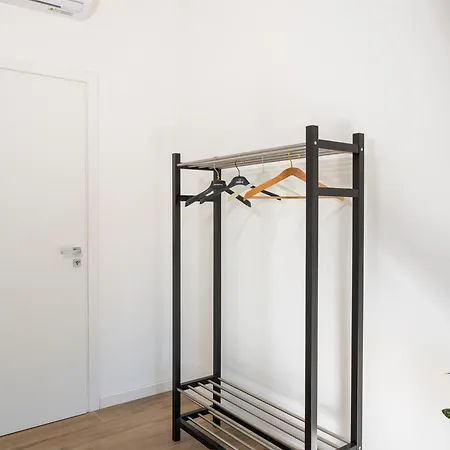 Casa Enea-camera Matrimoniale Con Bagno Privato-appartamento Condiviso Con Host Habitación en casa particular Florencia