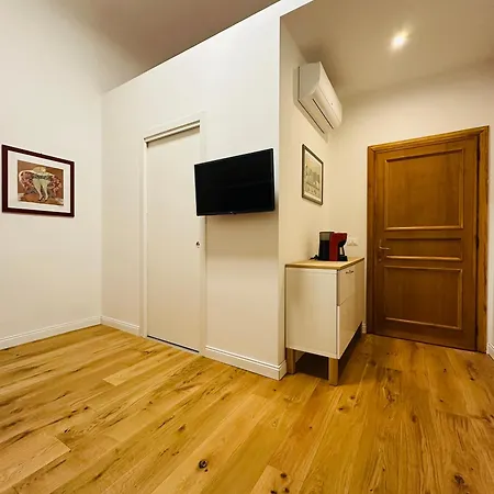 Poggi 7 Apartament *