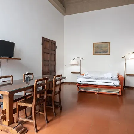 Unyca - Domus22 - Santo Spirito Apartment