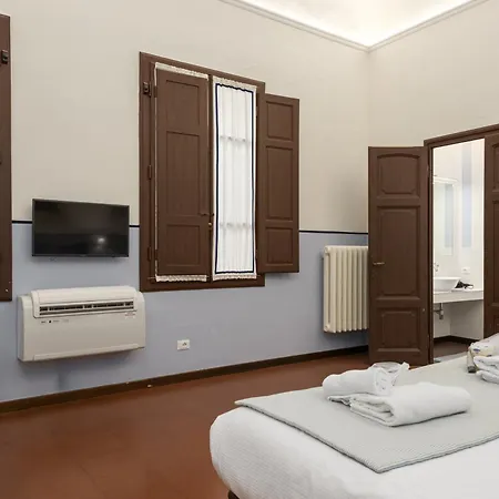 Unyca - Domus22 - Santa Croce Guest house *
