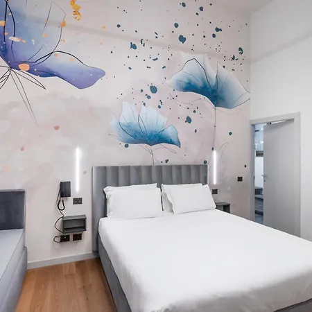 Adamas Hotel