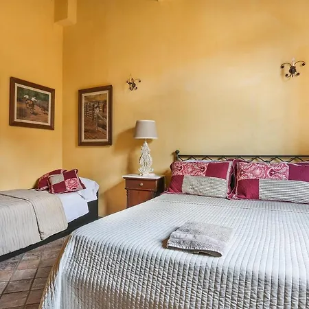 Santa Croce Deluxe Апартаменты *