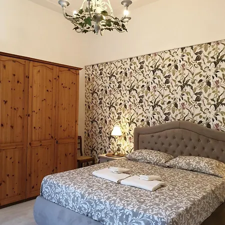 Florence Home Apartment