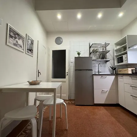 Ambrogio 33 - Three Bedrooms Three Bathrooms * Florence