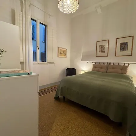 Apartment Ambrogio 33 - Three Bedrooms Three Bathrooms *