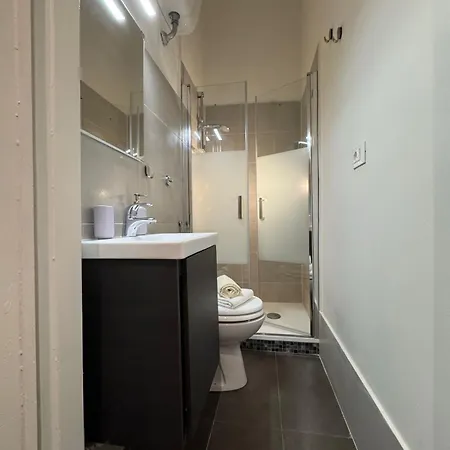 Ambrogio 33 - Three Bedrooms Three Bathrooms