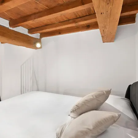 Apartment Roped Loft Borgo Pinti Florence