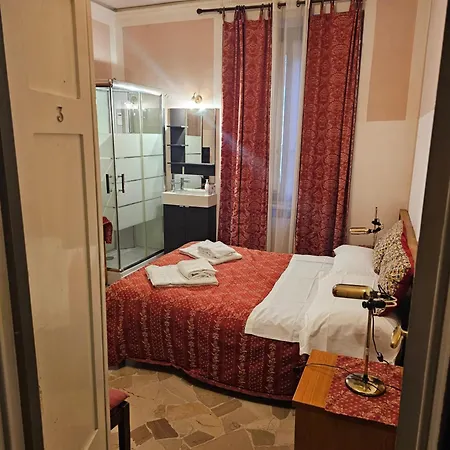 Hotel Souvenir Maya Florencie