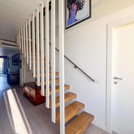 Daire Cozy Loft In The Heart Of
