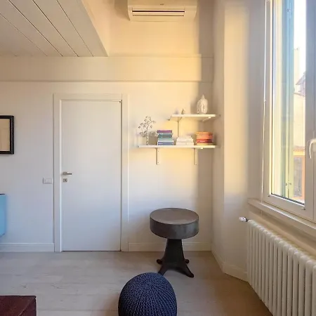 Daire Cozy Loft In The Heart Of *