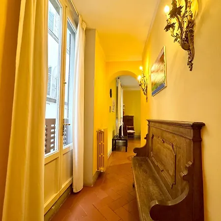 Two Flats In Santa Croce Florence