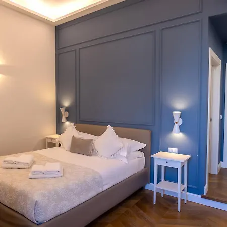 Four Season's Luxury 300 Mt From Duomo *