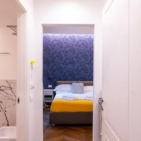 Four Season's Luxury 300 Mt From Duomo Florence