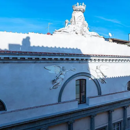Four Season's Luxury 300 Mt From Duomo Florence