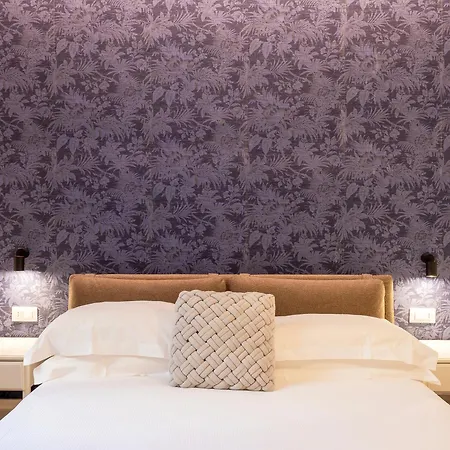 Fourseason's Luxury D'art * Floransa