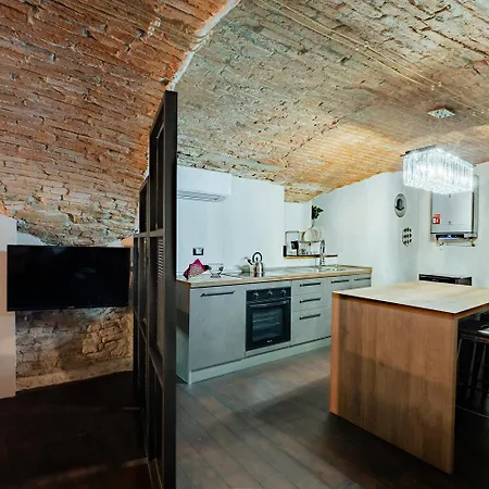 Secret Apartment *