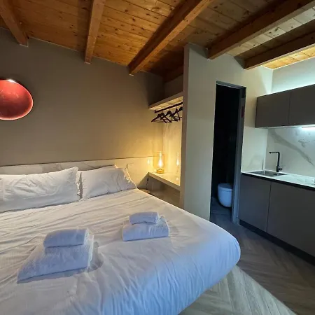 Armonia With Jacuzzi Pool Floransa