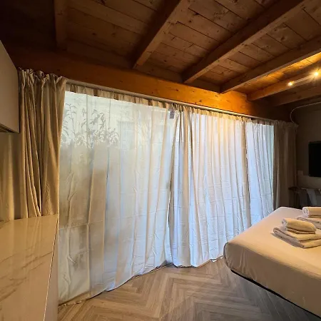 Armonia With Jacuzzi Pool Floransa