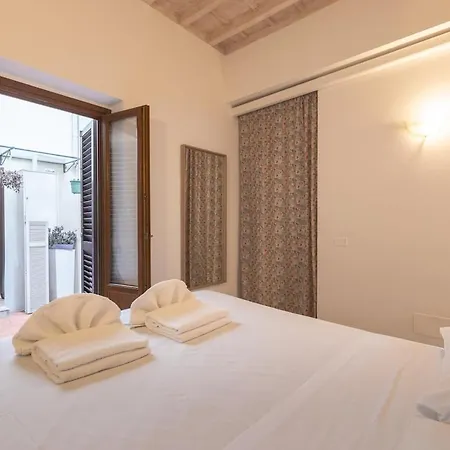 Strozzi Travel Apartment Florence