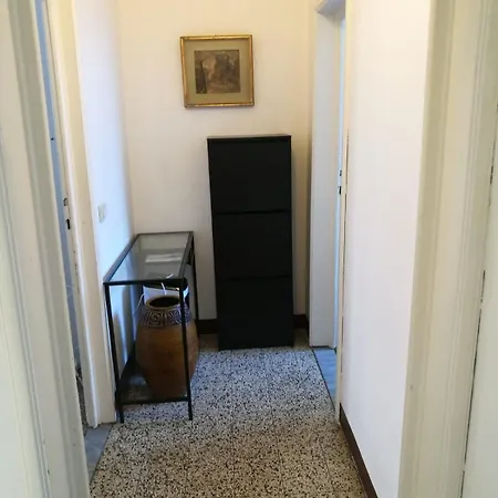 Bright Close To Downtown * Florenz