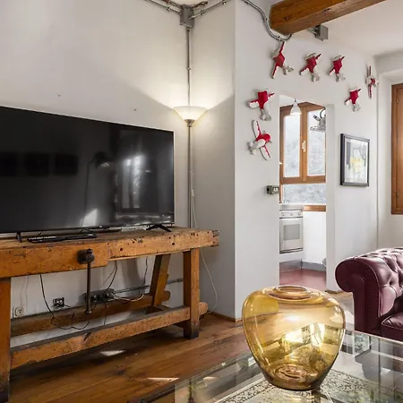 Apartment Unyca - Casa D'arte In Piazza Tasso