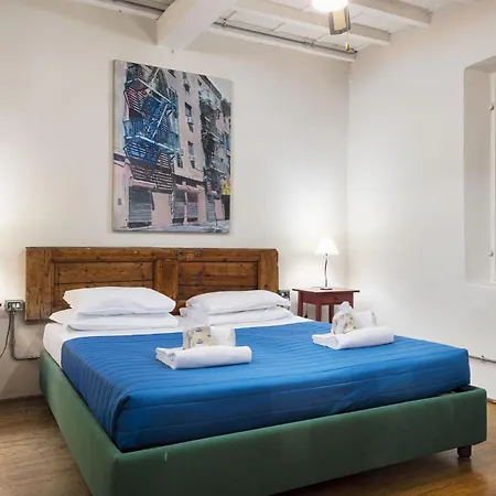 Apartment Unyca - Casa D'arte In Piazza Tasso Florence
