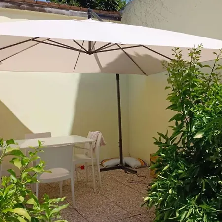 Movie Star With Garden Apartment *