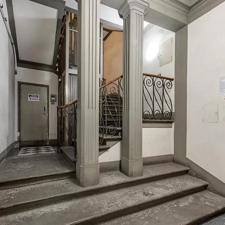 Calzaiuoli 10 - Boutique Apartment