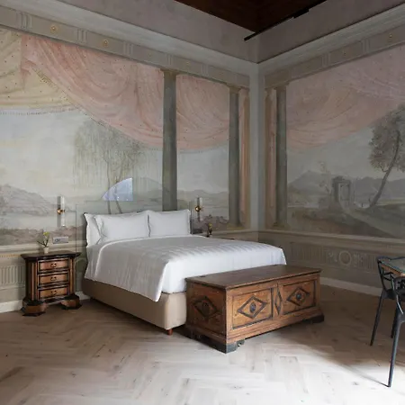 Palazzo Doni By Art *