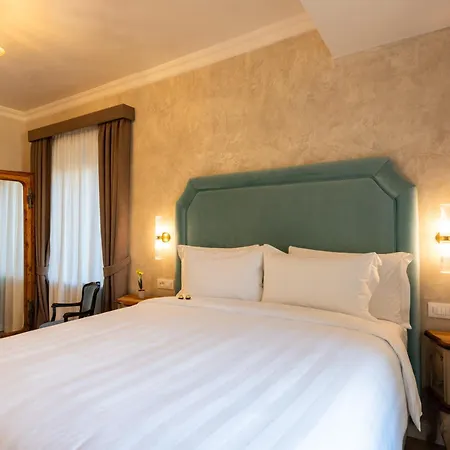 Palazzo Doni By Art Aparthotel