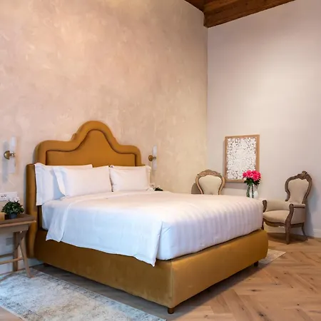 Palazzo Doni By Art * Firenze