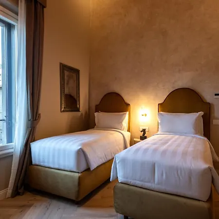 Palazzo Doni By Art * Firenze