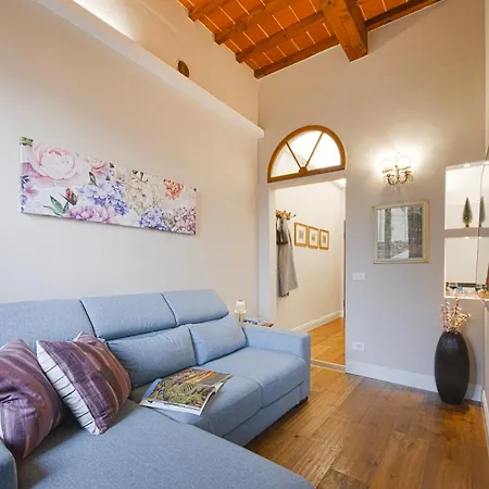 Apartment Pilastri - Flo *
