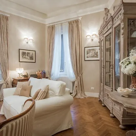 Leopoldo Luxurious Near The Center Daire Floransa
