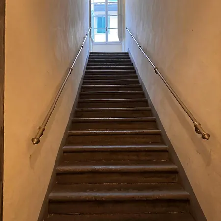 Brunelleschi - 14th Century Just 120 Steps From Cathedral - Intero Firenze