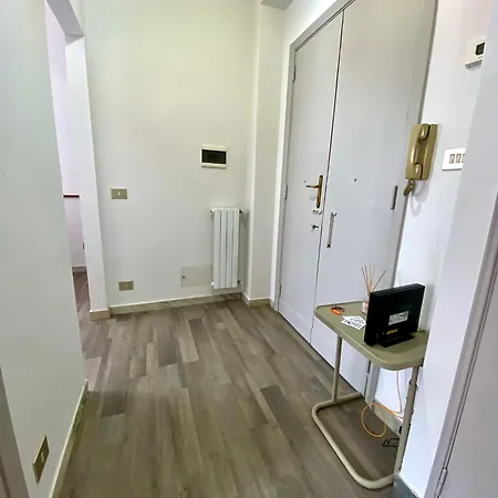 Via Delle Ghiacciaie House *