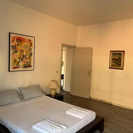 Via Delle Ghiacciaie House Appartamento *